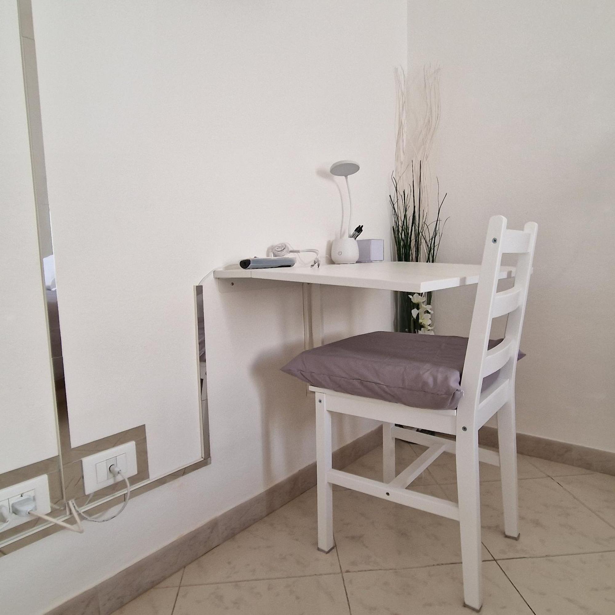 Cinzia'S House Of Mirrors Apartment Pisa Bagian luar foto