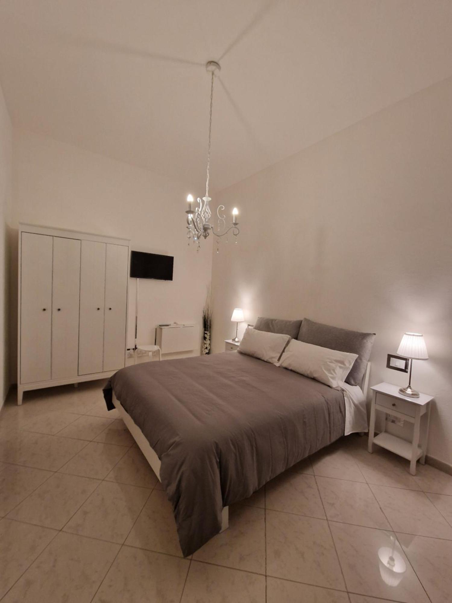 Cinzia'S House Of Mirrors Apartment Pisa Bagian luar foto